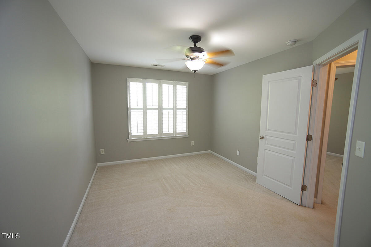 5927 Hourglass Court Raleigh, NC 27612 - Photo 19 of 48 5927 HourglassT (1)