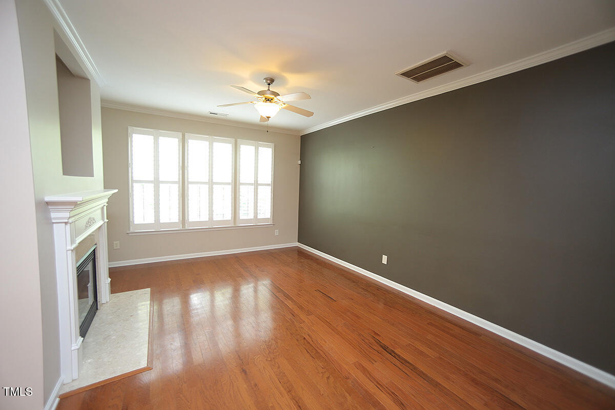 5927 Hourglass Court Raleigh, NC 27612 - Photo 10 of 48 5927 HourglassC