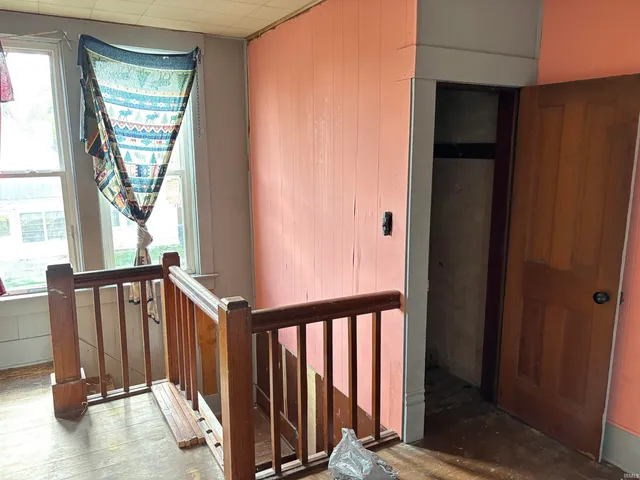 $39,900 | 113 East Main Street, Saratoga, IN 47382