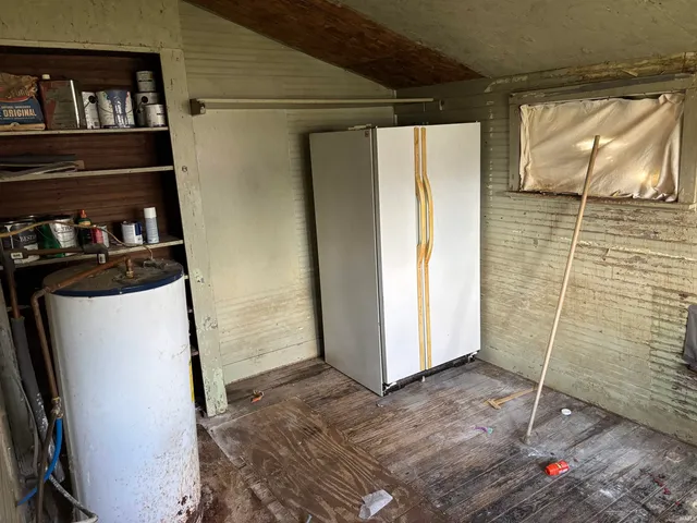 $39,900 | 113 East Main Street, Saratoga, IN 47382