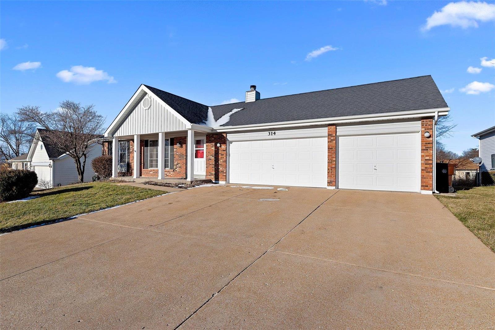 314 Atrium Ridge Court St. Peters, MO 63376 - Photo 4 of 34 Gallery Image 4