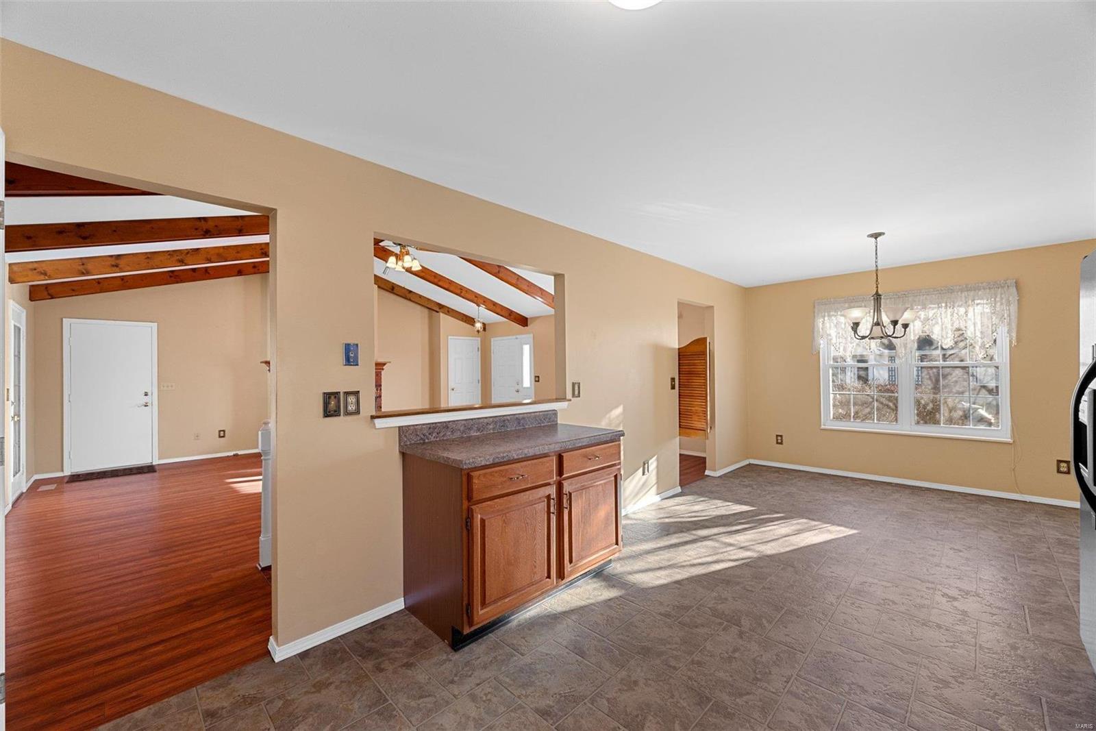 314 Atrium Ridge Court St. Peters, MO 63376 - Photo 10 of 34 Gallery Image 10