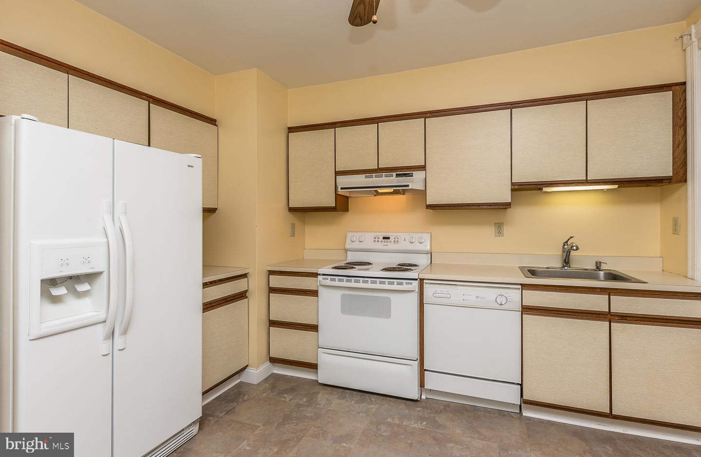 706 Darby Road Havertown, PA 19083 - Photo 9 of 39