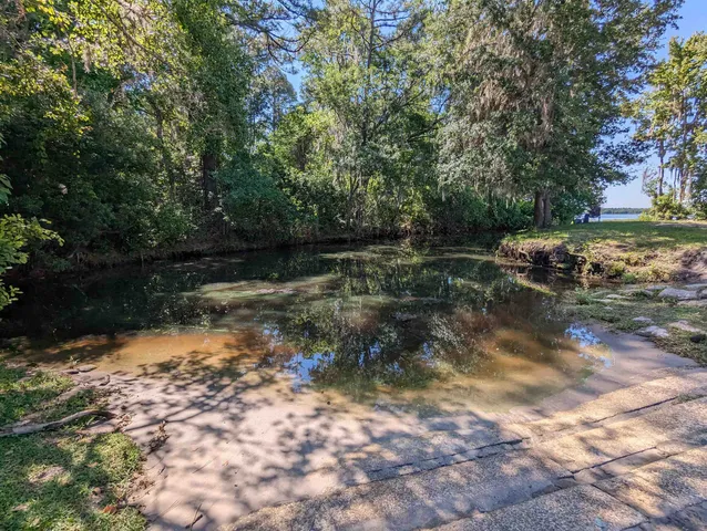 $33,000 | 104 Flora Terrace, Florahome, FL 32140