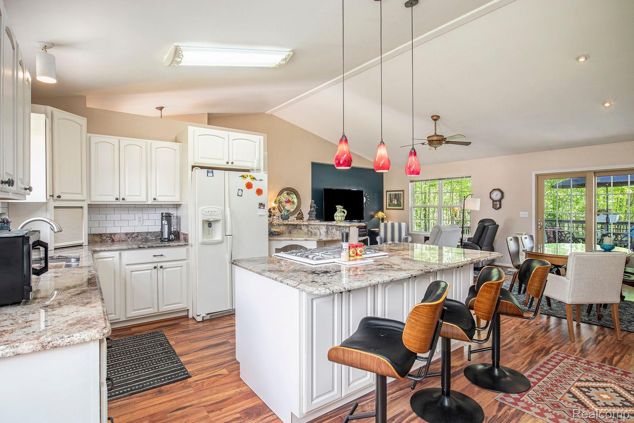 14031 Torrey Road Fenton, MI 48430 - Photo 5 of 21 Gallery Image 5
