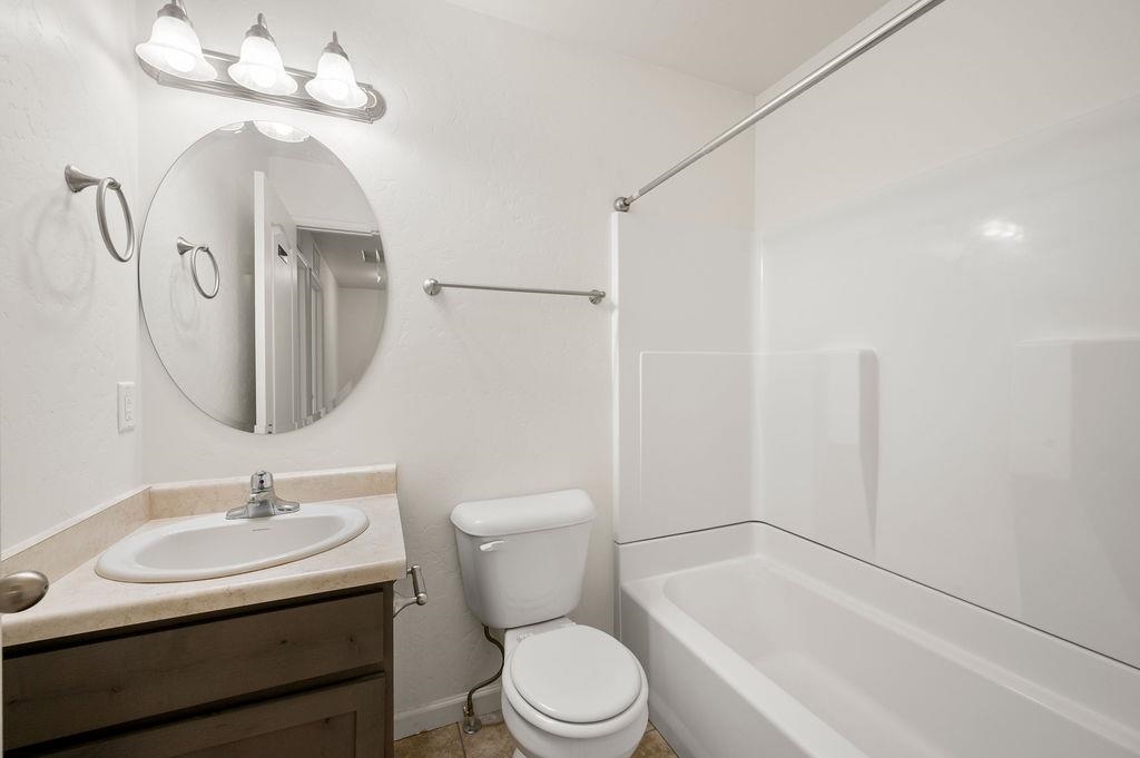 646 Trinity Way, Unit B Grand Junction, CO 81505 - Photo 19 of 37 Gallery Image 19