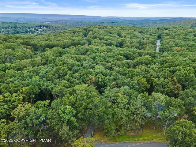 $549,000 | 317 Robinwood Terrace, East Stroudsburg, PA 18301