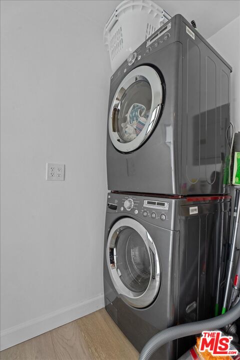 459 North Kings Road Los Angeles, CA 90048 - Photo 22 of 23