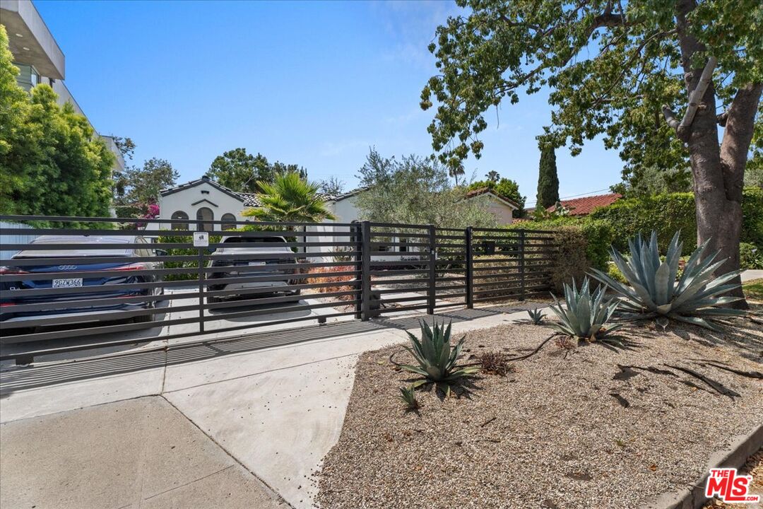 459 North Kings Road Los Angeles, CA 90048 - Photo 23 of 23