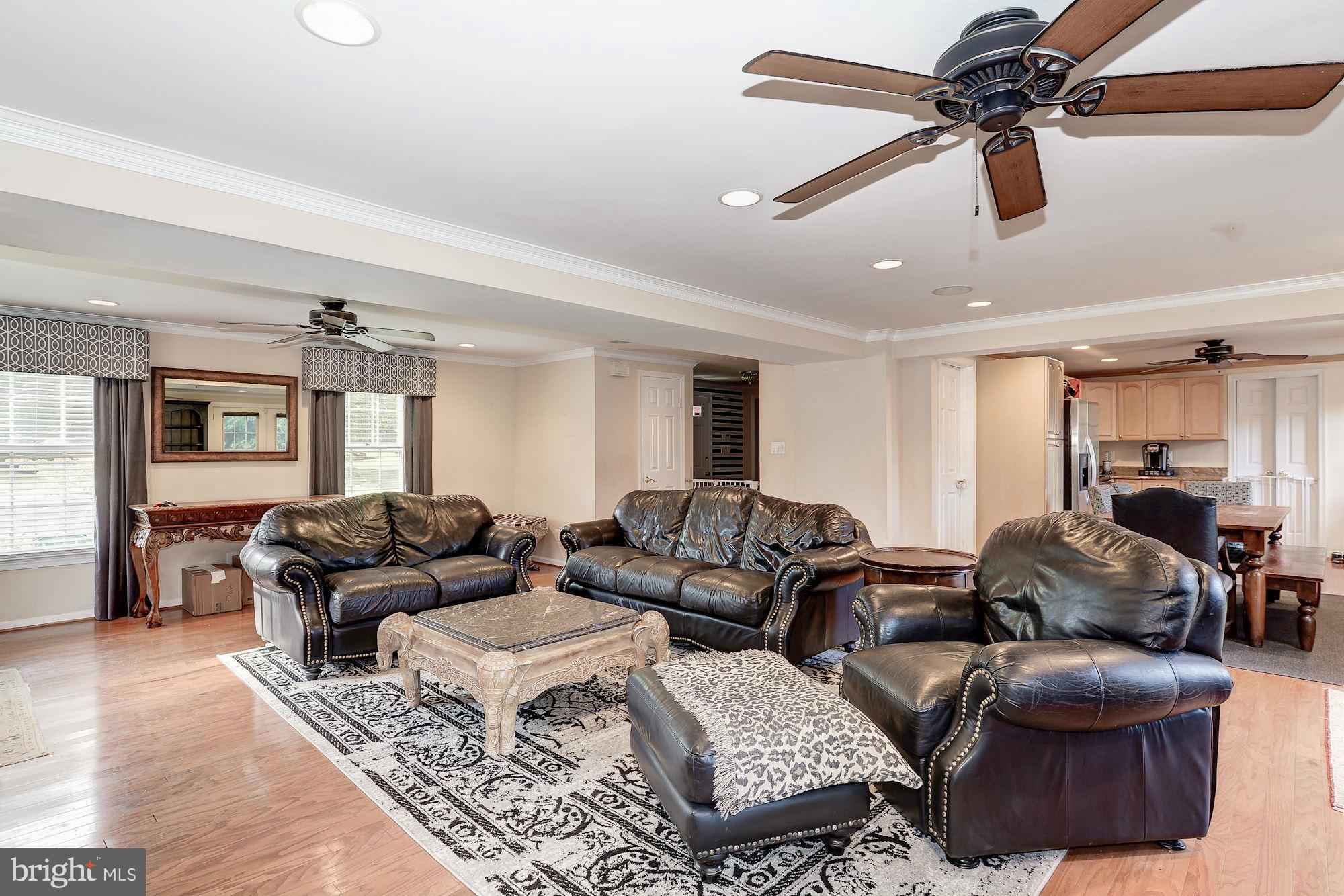 12330 Old Canal Road Potomac, MD 20854 - Photo 5 of 23 Family Room