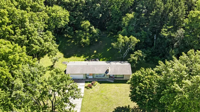 $645,900 | 809 Holmen Drive North, Holmen, WI 54636