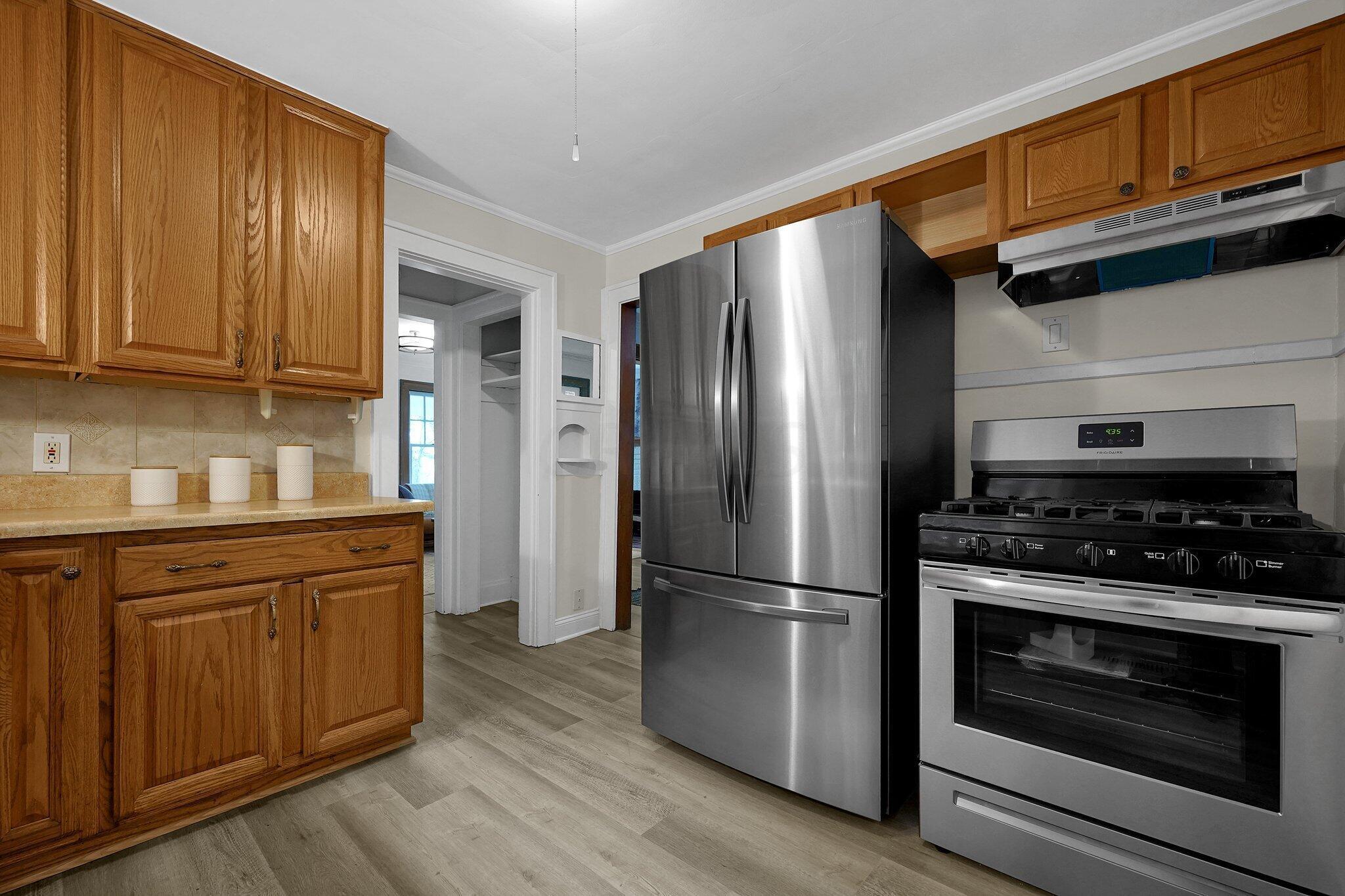 203 East Pacemont Road Columbus, OH 43202 - Photo 14 of 38 16-web-or-mls-203-e-pacemont-rd