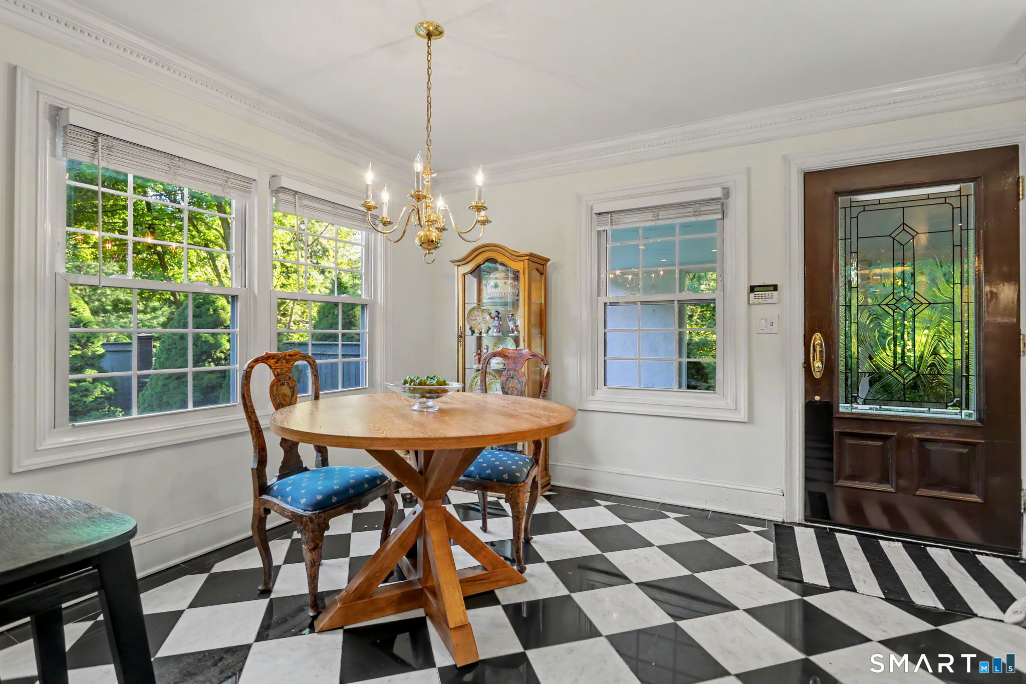 360 Pansy Road Fairfield, CT 06825 - Photo 8 of 40 Gallery Image 8
