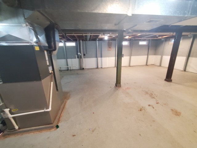 2908 North 4th Street Clinton, IA 52732 - Photo 8 of 14