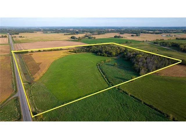 $699,900 | 50 County Road 50, Carver, MN 55315