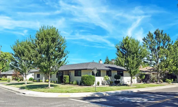 $929,900 | 2215 Mira Flores Drive, Turlock, CA 95380