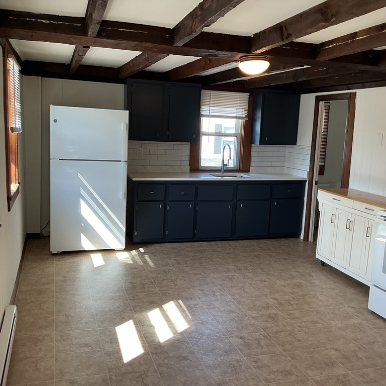 41 High Street, Unit 6 Amesbury, MA 01913 - Photo 2 of 16 a view of room with window