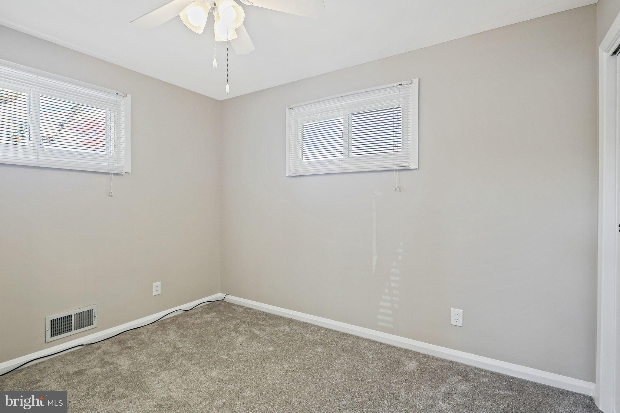 6204 Scranton Road Baltimore, MD 21237 - Photo 17 of 31 an empty room with a window