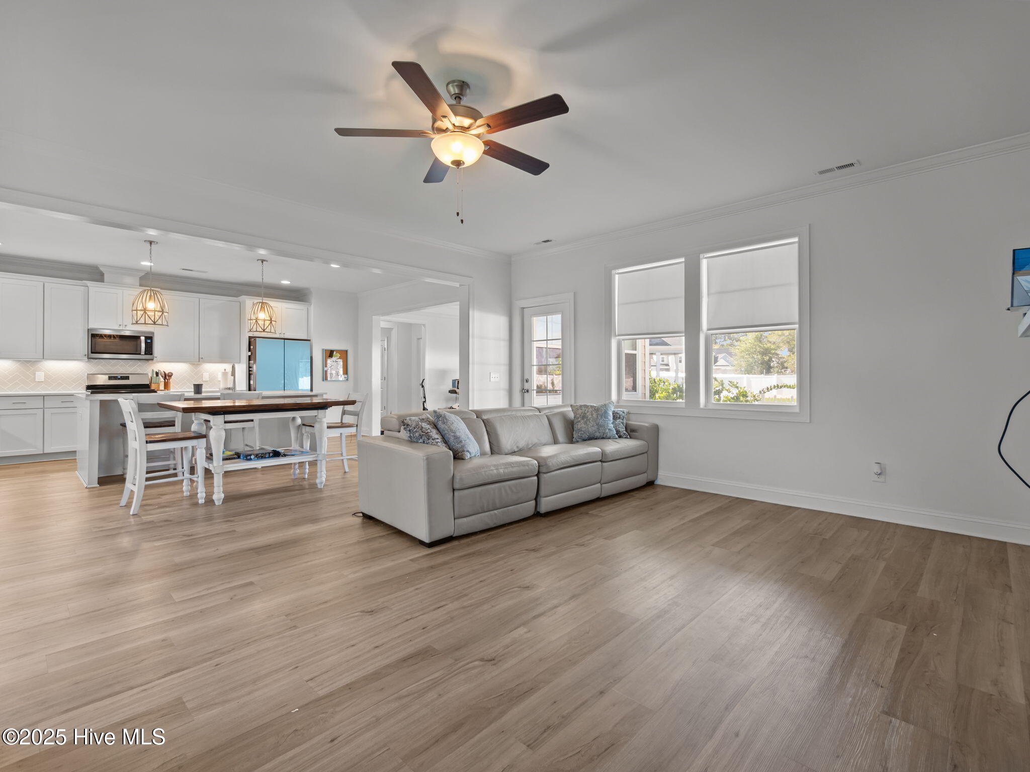 109 Firefly Circle Cedar Point, NC 28584 - Photo 13 of 51 Great Room