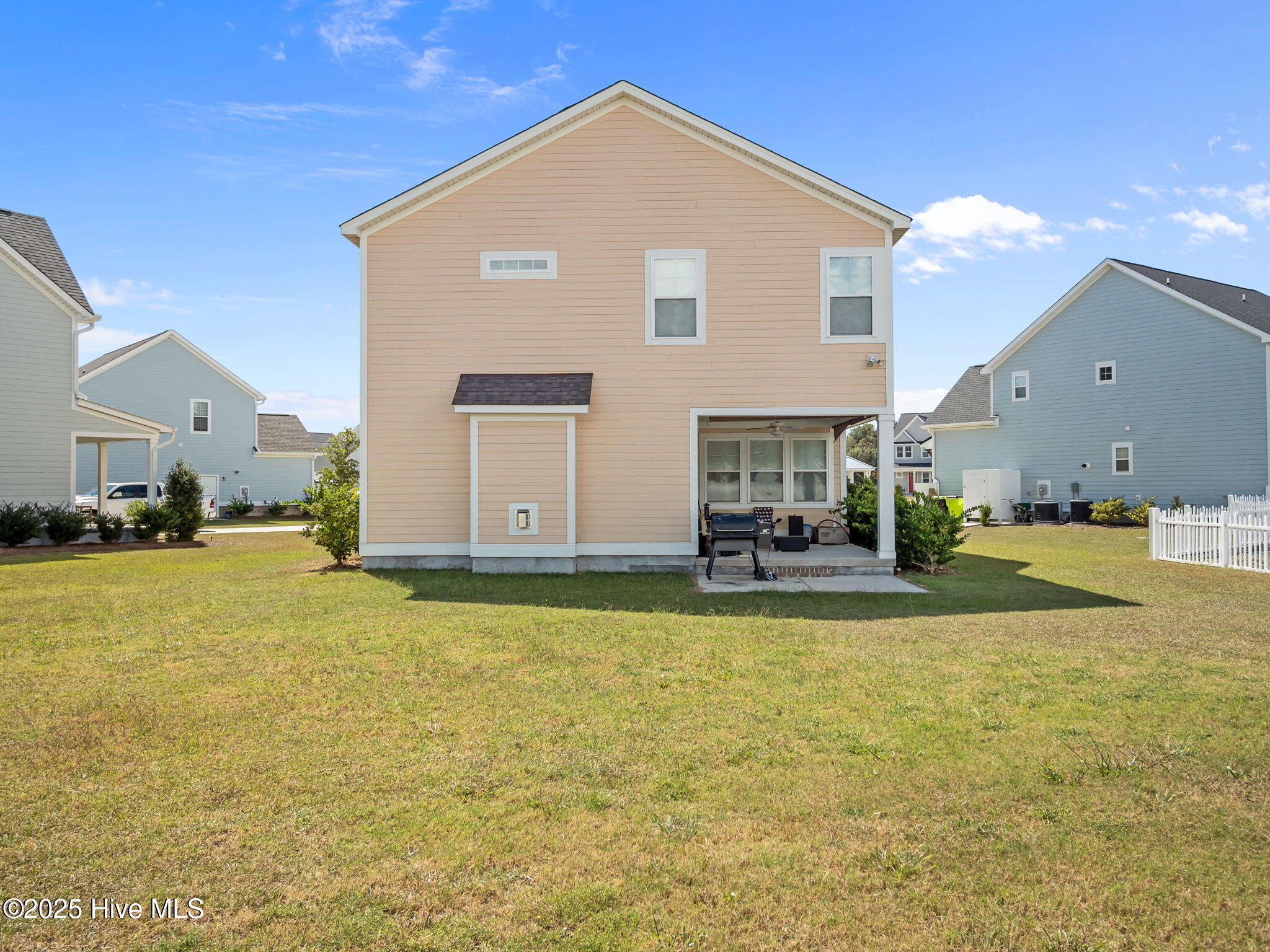 109 Firefly Circle Cedar Point, NC 28584 - Photo 48 of 51 Side View