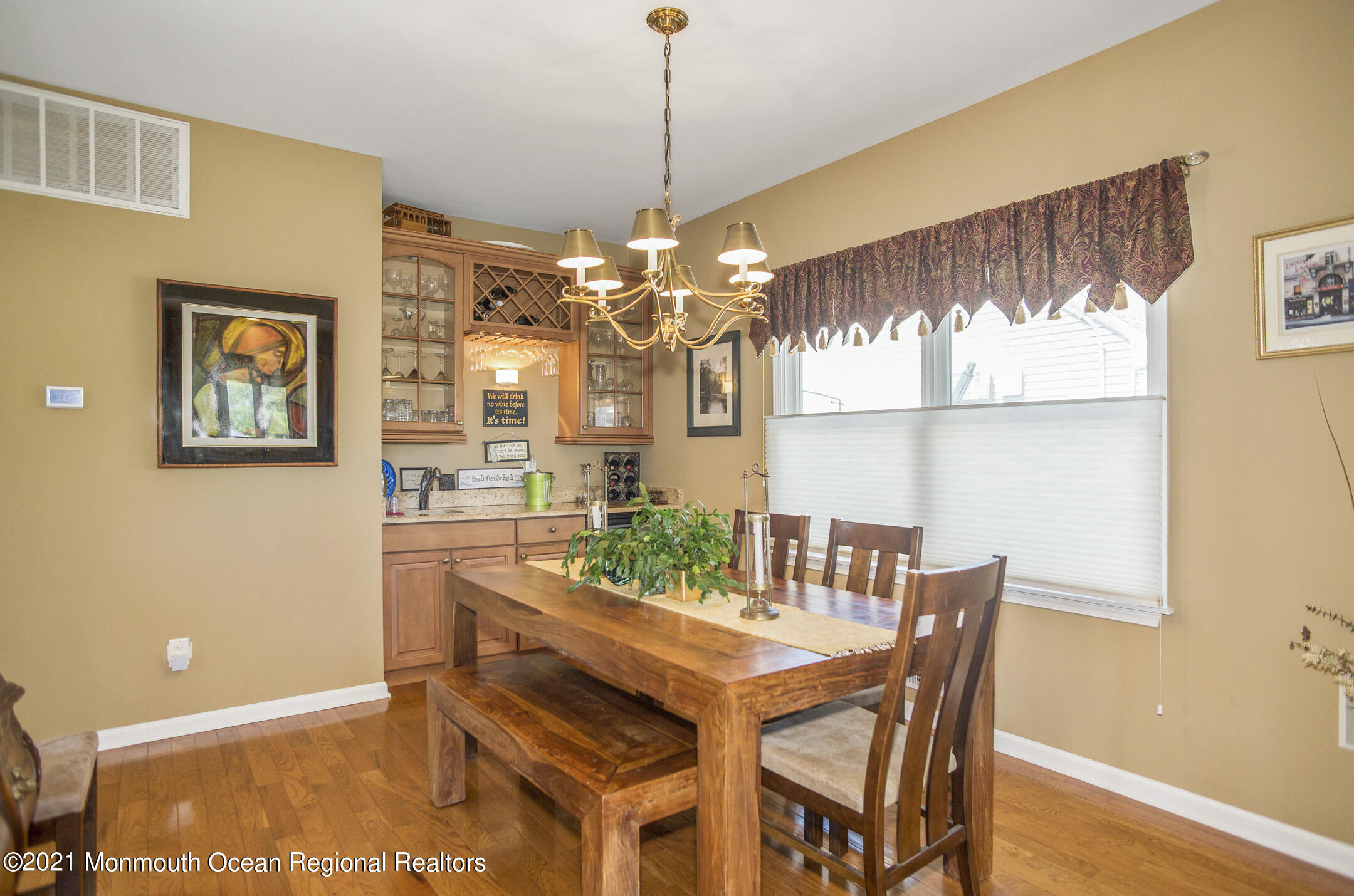 20 Queen Ann Road Brick, NJ 08723 - Photo 11 of 38 _RMJ1354 dining room