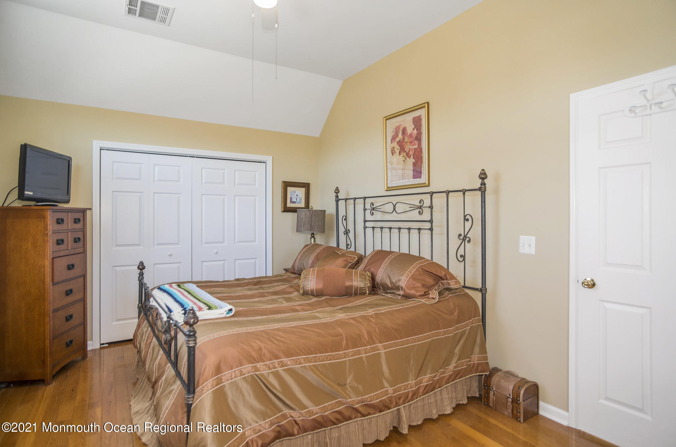 20 Queen Ann Road Brick, NJ 08723 - Photo 23 of 38 _RMJ1384 4th bedroom