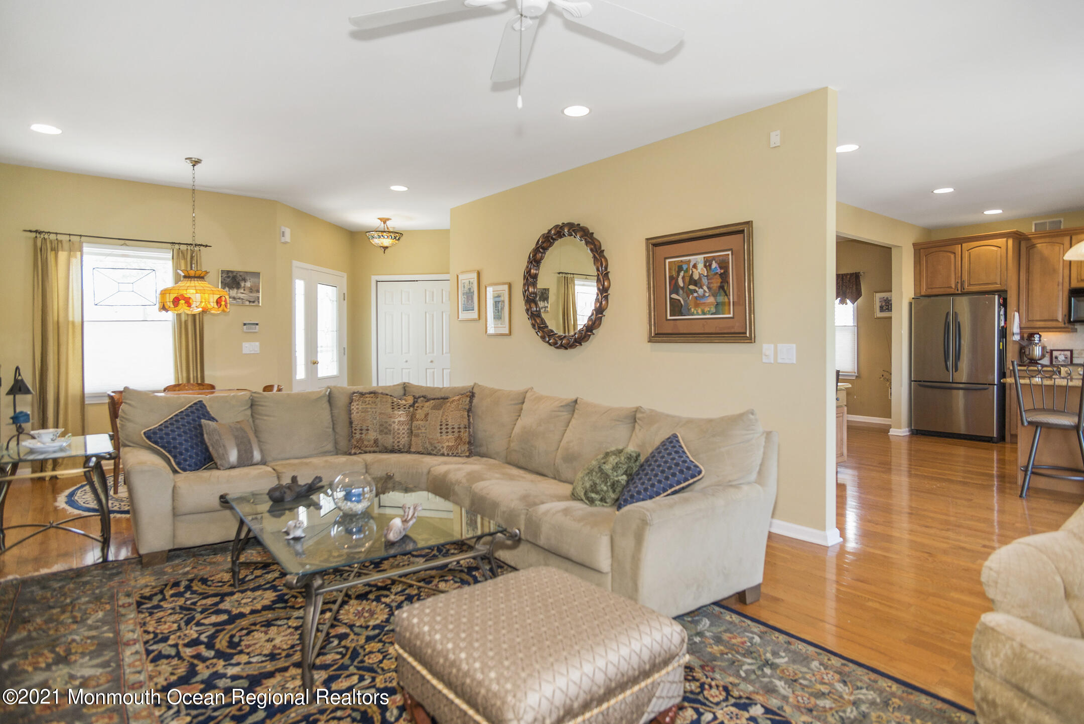 20 Queen Ann Road Brick, NJ 08723 - Photo 8 of 38 _RMJ1370 family room