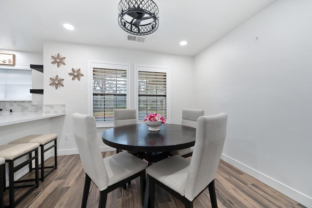 3728 Sun Shadows Lane Sacramento, CA 95821 - Photo 10 of 26