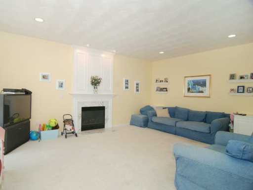 264 Castle Rocks Road Warwick, RI 02886 - Photo 2 of 8 Other.