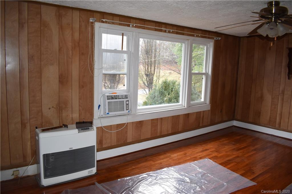 86 Wall Poole Road Marion, NC 28752 - Photo 4 of 43 Gallery Image 4