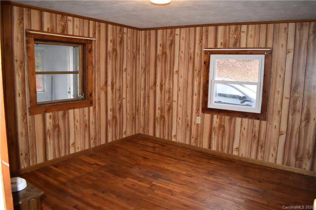 86 Wall Poole Road Marion, NC 28752 - Photo 8 of 43 Gallery Image 8