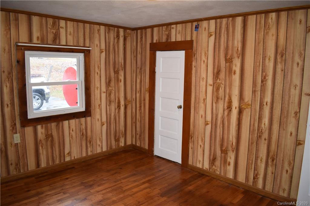 86 Wall Poole Road Marion, NC 28752 - Photo 9 of 43 Gallery Image 9