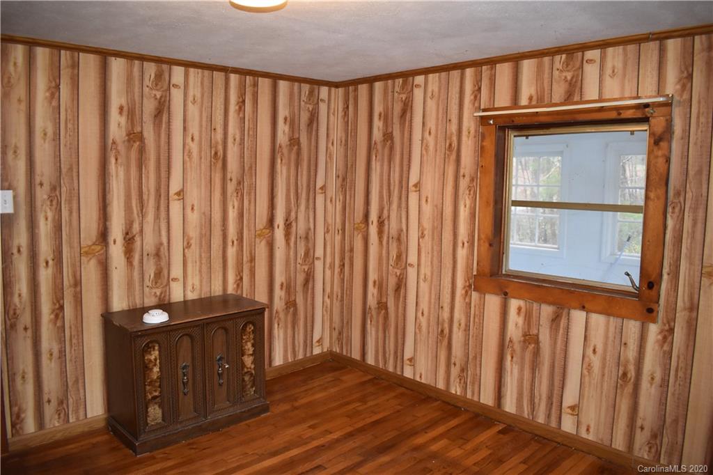 86 Wall Poole Road Marion, NC 28752 - Photo 10 of 43 Gallery Image 10
