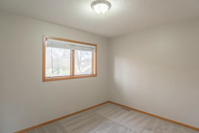 $469,900 | 5245 Clayton Drive, Maple Plain, MN 55359