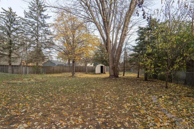 $469,900 | 5245 Clayton Drive, Maple Plain, MN 55359