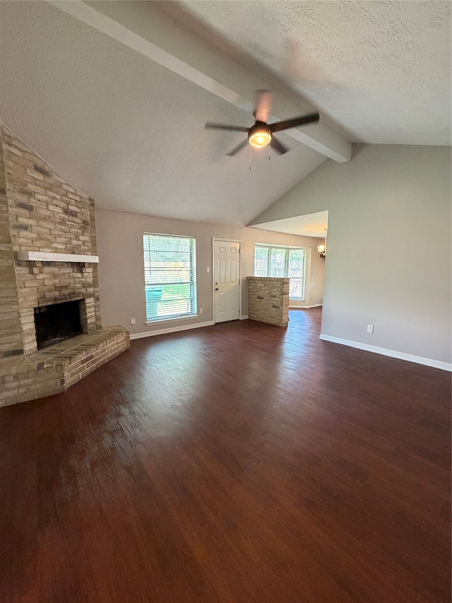 45 Ranch House Loop Angleton, TX 77515 - Photo 3 of 17 Gallery Image 3