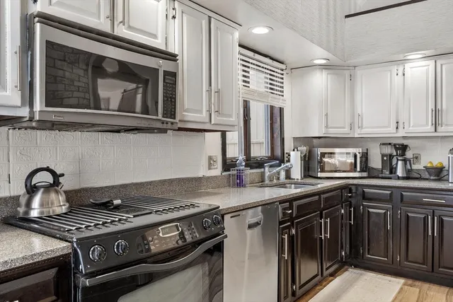 $599,000 | 87 Norwood Avenue, Leominster, MA 01453