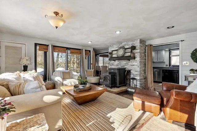 $599,000 | 87 Norwood Avenue, Leominster, MA 01453