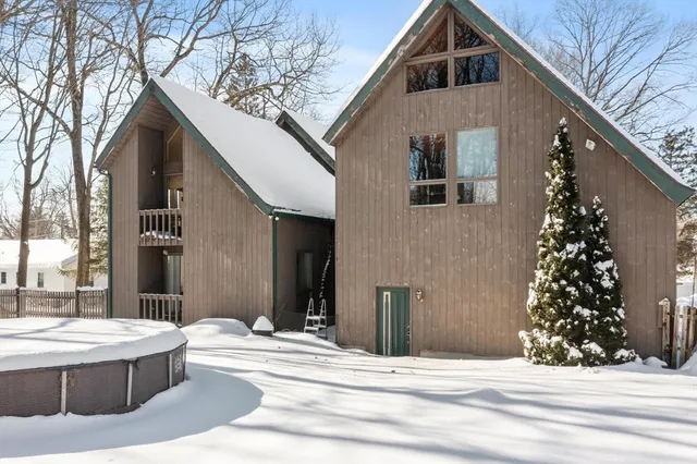 $599,000 | 87 Norwood Avenue, Leominster, MA 01453