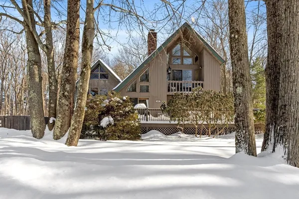 $569,900 | 87 Norwood Avenue, Leominster, MA 01453