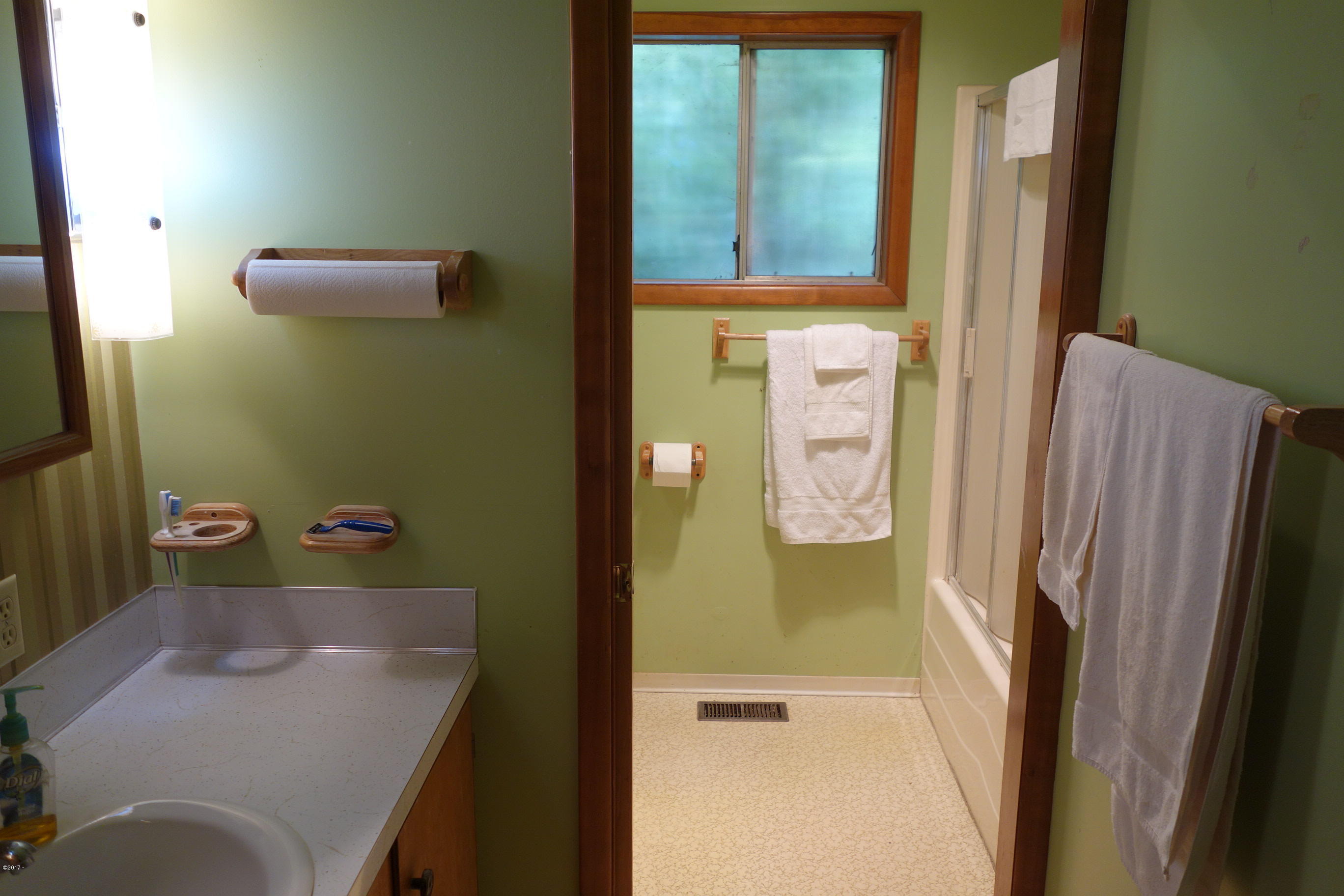 39455 Us-101 Cloverdale, OR 97112 - Photo 17 of 30 DSC07768