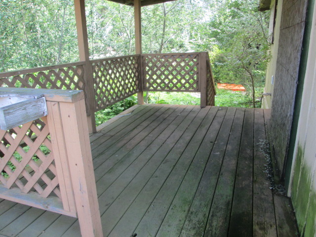 355 West Delite Inn Road Beecher, IL 60401 - Photo 2 of 10 a view of outdoor space with deck