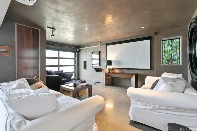 a view of kitchen with washer and dryer