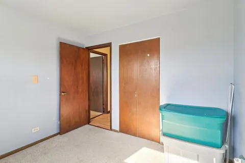 $400,000 | 4485 Bayside Circle, Hoffman Estates, IL 60192