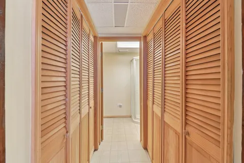 $400,000 | 4485 Bayside Circle, Hoffman Estates, IL 60192