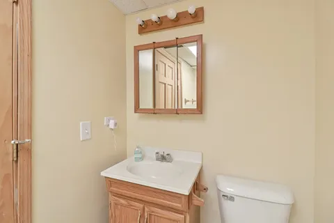 $400,000 | 4485 Bayside Circle, Hoffman Estates, IL 60192