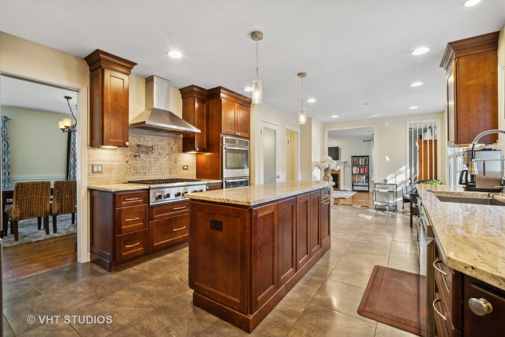 3850 Normandy Lane Northbrook, IL 60062 - Photo 9 of 38