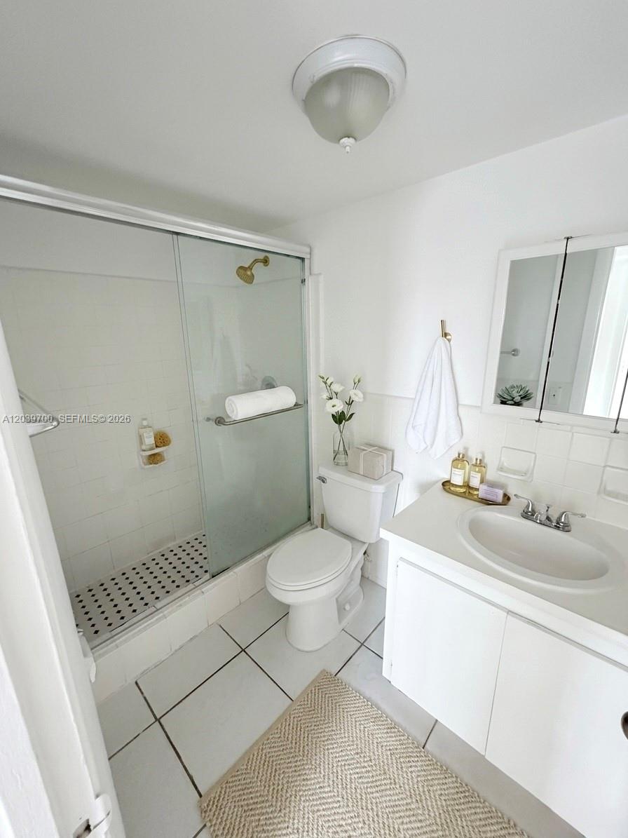 2745 West Okeechobee Road, Unit 2 Hialeah, FL 33010 - Photo 3 of 5