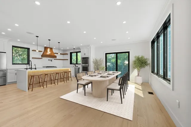 $1,625,000 | 863 Main Street, Reading, MA 01867