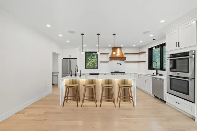 $1,625,000 | 863 Main Street, Reading, MA 01867